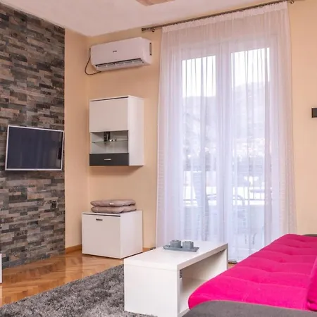 Apartment Jelena Anzujska *